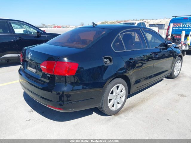 3VWD07AJ0EM330384 Volkswagen Jetta 1.8t Se