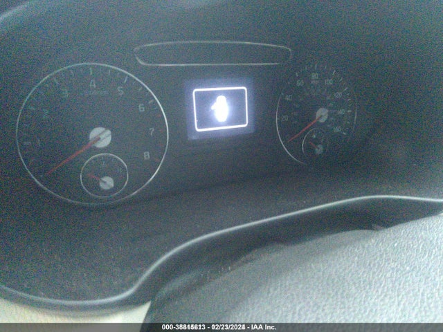 5XYPGDA56HG220700 KIA Sorento 3.3l Lx
