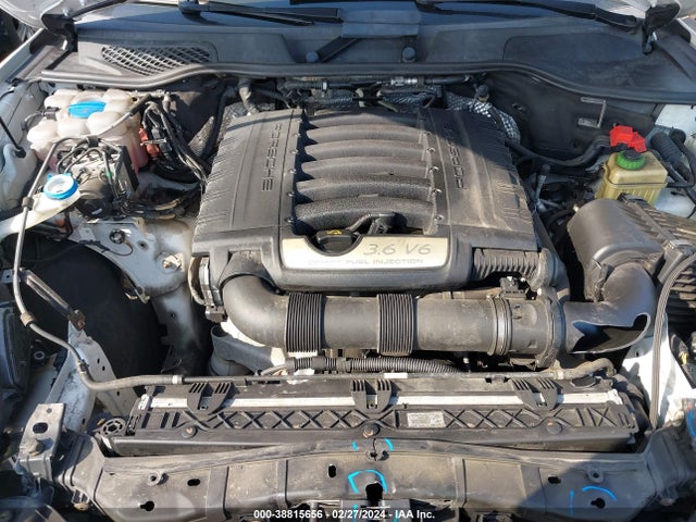 2016 PORSCHE CAYENNE WP1AA2A2XGLA10071 Photo 9