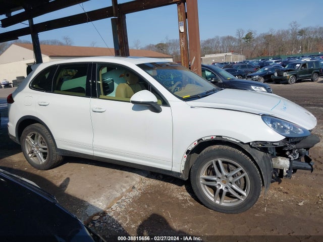 WP1AA2A2XGLA10071 Porsche Cayenne