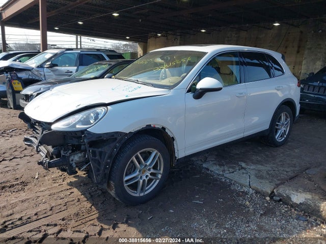 2016 PORSCHE CAYENNE WP1AA2A2XGLA10071 Photo 1