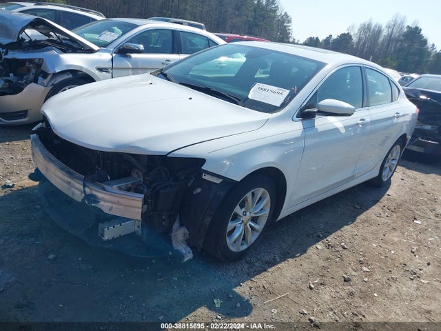 Chrysler 200 C 2015 1C3CCCCG6FN515387 Image 2