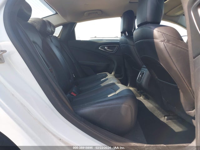 Chrysler 200 C 2015 1C3CCCCG6FN515387 Image 8