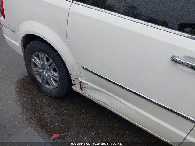 2010 CHRYSLER TOWN & COUNTRY NEW LIMITED VIN: 2A4RR7DX7AR400118