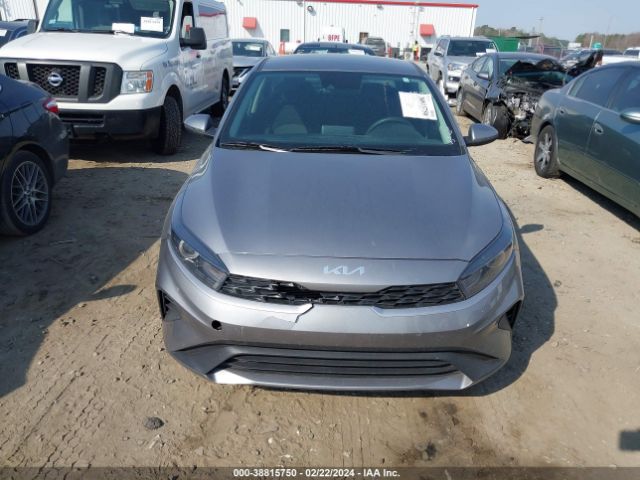 3KPF24ADXPE543256 KIA Forte Lxs