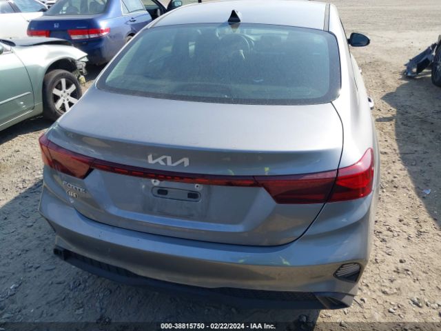 3KPF24ADXPE543256 KIA Forte Lxs