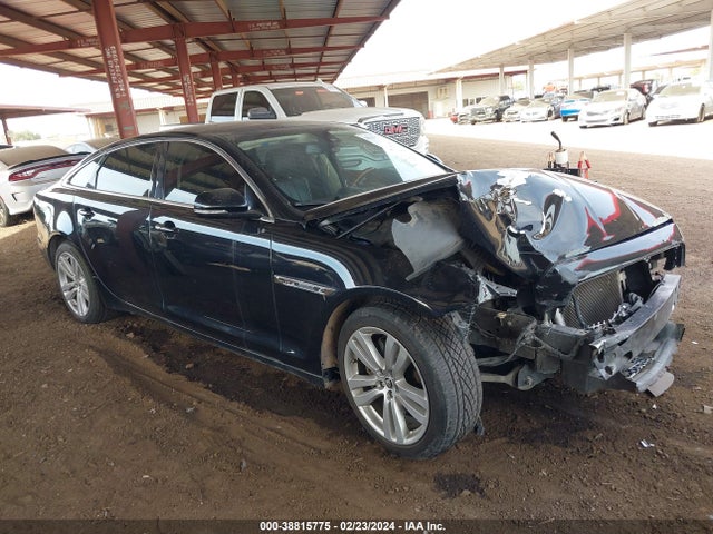 2012 JAGUAR XJ SAJWA2GB5CLV24274 Photo 0