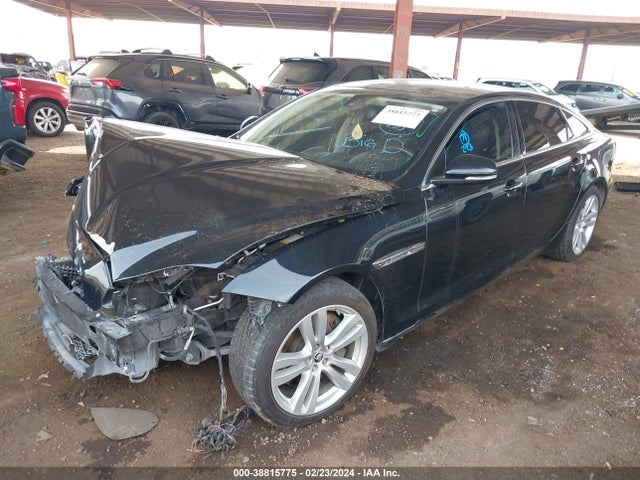 2012 JAGUAR XJ SAJWA2GB5CLV24274 Photo 1
