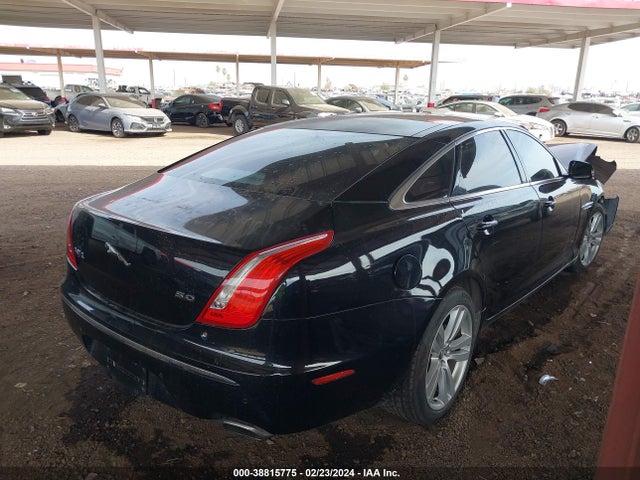 2012 JAGUAR XJ SAJWA2GB5CLV24274 Photo 3