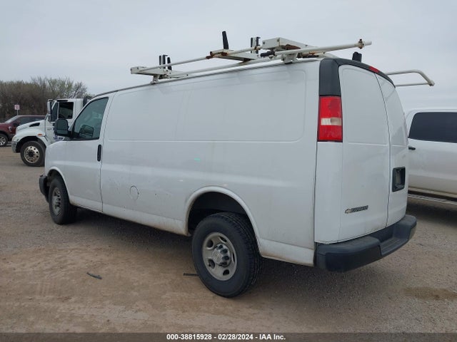 Chevrolet Express 2500 Work Van 2017 1GCWGAFF0H1111483 Image 3
