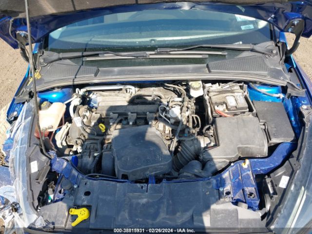 1FADP3M22JL307198 Ford FOCUS SEL