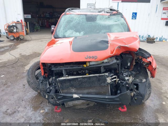 ZACNJBC11KPK35987 Jeep Renegade Trailhawk 4x4