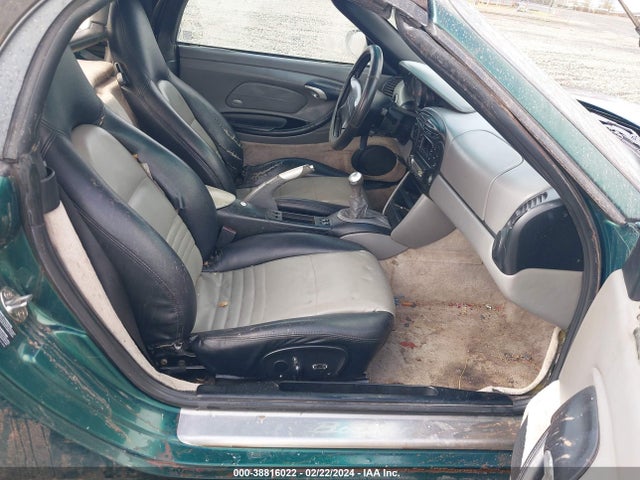 2000 PORSCHE BOXSTER WP0CA2989YU621160 Photo 4