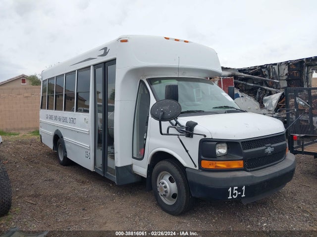 Chevrolet Express Cutaway 3500 2015 1GB3G3BG8F1106854 головне зображення