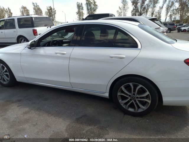 55SWF4JB2HU217769 Mercedes-Benz C 300 Luxury/sport