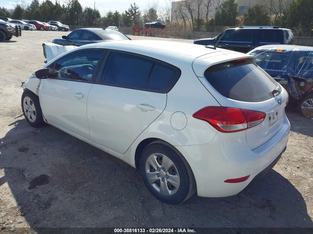 KIA FORTE LX 2017 KNAFK5A81H5692478 Image 3