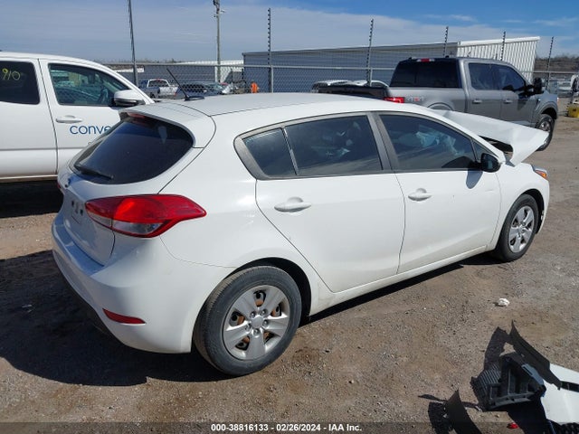 KIA FORTE LX 2017 KNAFK5A81H5692478 Image 4