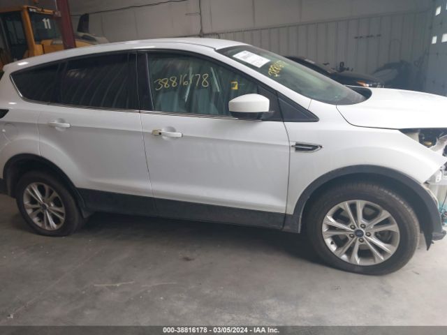 1FMCU9GD6KUB78145 Ford ESCAPE SE