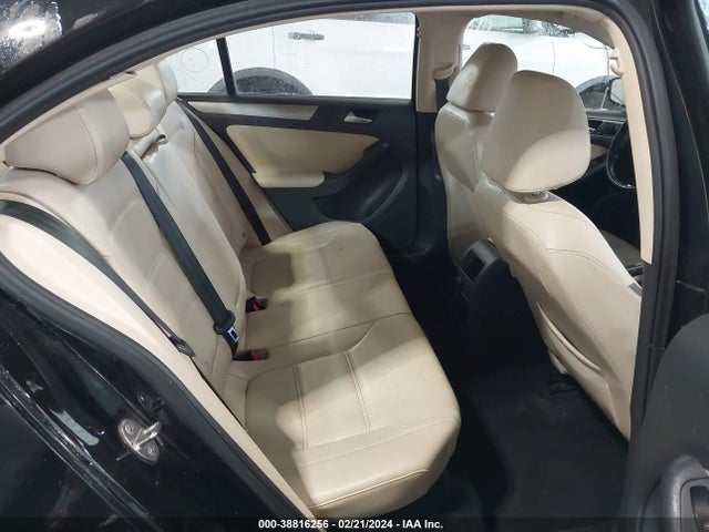 3VWDB7AJ5HM393480 Volkswagen Jetta 1.4t Se