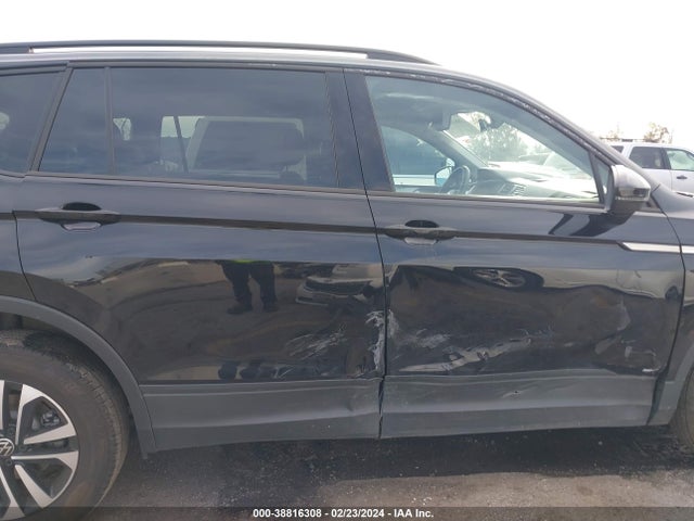 3VVRB7AX2PM071456 Volkswagen Tiguan 2.0t S