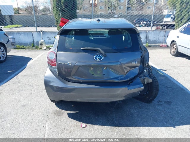 Toyota Prius C Three 2014 JTDKDTB39E1575026 Image 16