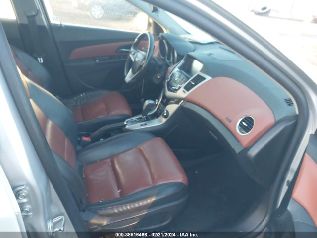 Chevrolet Cruze 2lt Auto 2014 1G1PE5SB0E7389984 Image 5