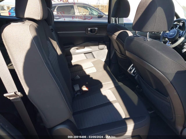 KIA SORENTO LX 2023 5XYRGDLC1PG186104 Image 8