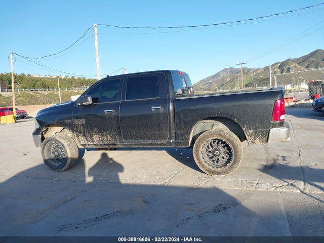 3C6RR6LT7HG773827 RAM 1500 Big Horn  4x2 5'7 Box