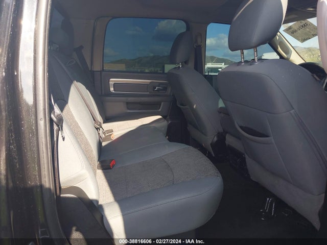 3C6RR6LT7HG773827 RAM 1500 Big Horn  4x2 5'7 Box