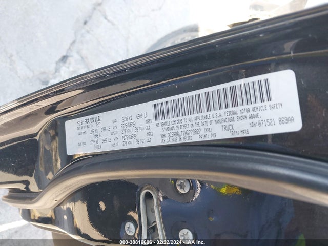3C6RR6LT7HG773827 RAM 1500 Big Horn  4x2 5'7 Box