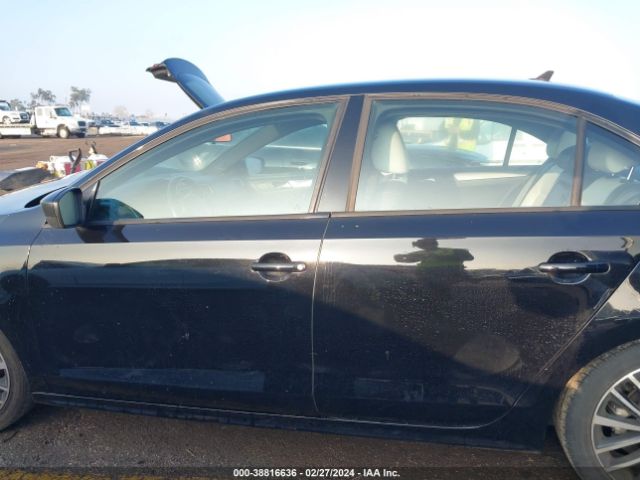 3VWD17AJ0GM249711 Volkswagen Jetta 1.8t Sport