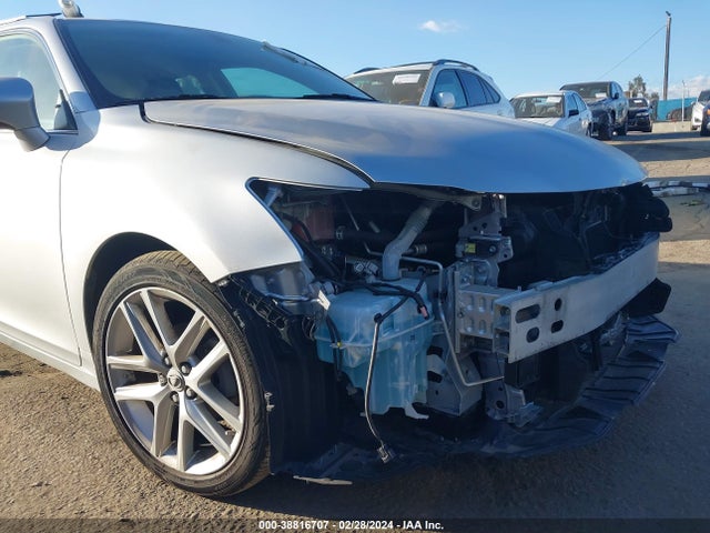 Lexus CT 200H 2016 JTHKD5BH4G2272917 Image 6