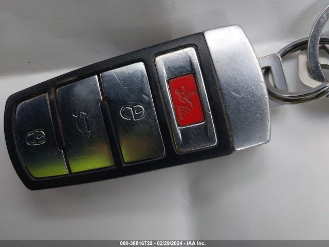2009 VOLKSWAGEN PASSAT KOMFORT VIN: WVWJK73C99E045550