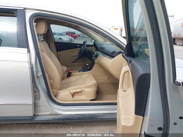 2009 VOLKSWAGEN PASSAT KOMFORT VIN: WVWJK73C99E045550