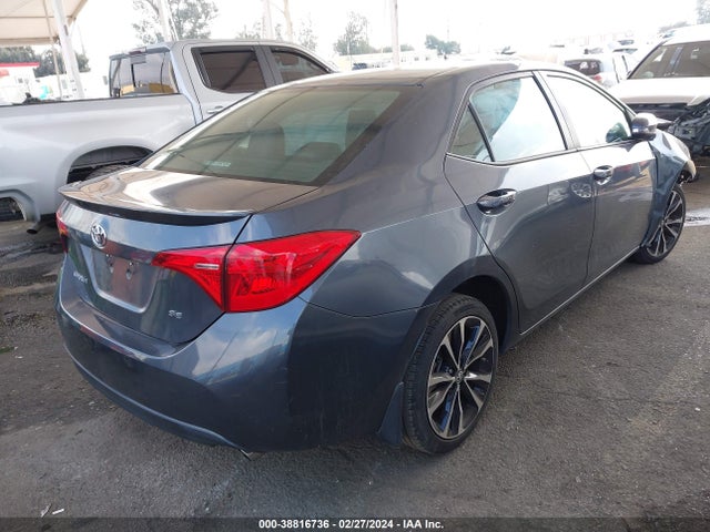 Toyota COROLLA SE 2017 5YFBURHE1HP586002 Image 4