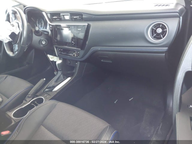 Toyota COROLLA SE 2017 5YFBURHE1HP586002 Image 5