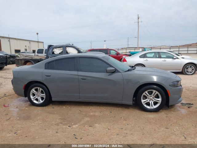2C3CDXBGXKH698947 Dodge Charger Sxt Rwd