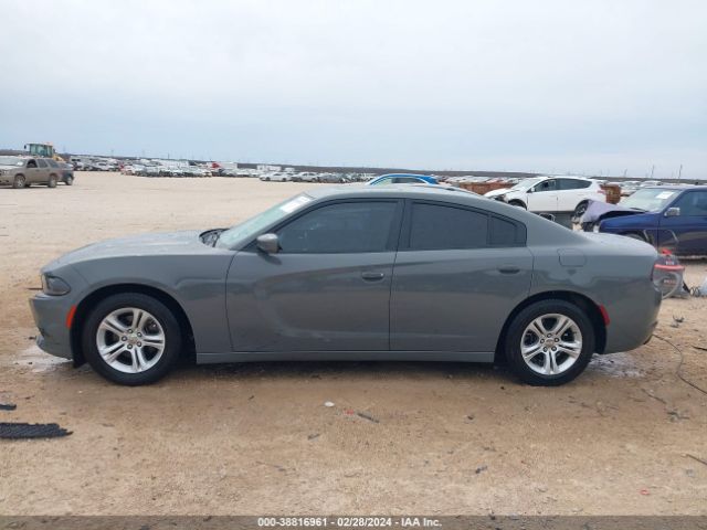 2C3CDXBGXKH698947 Dodge Charger Sxt Rwd