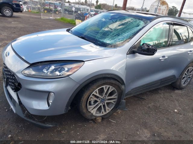 1FMCU0H65NUB21676 Ford ESCAPE SEL
