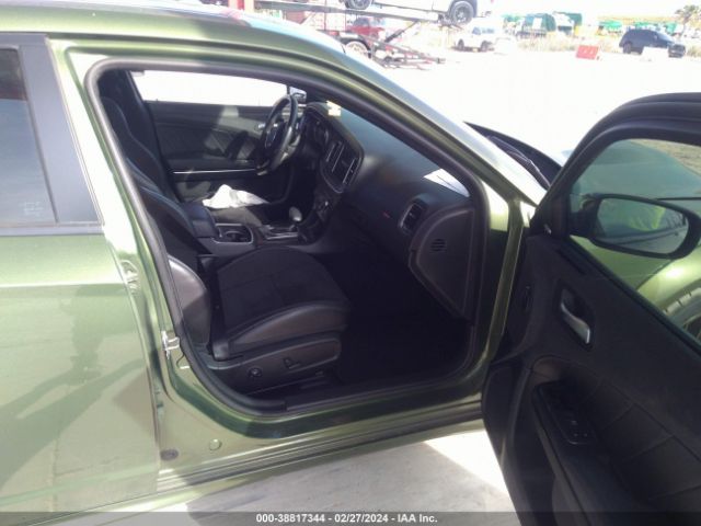 2021 DODGE CHARGER 2C3CDXGJ1MH618197 Photo 4