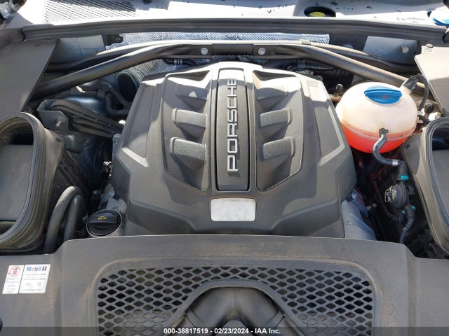 2015 PORSCHE MACAN WP1AB2A5XFLB51146 Photo 9