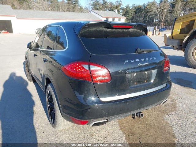 2012 PORSCHE CAYENNE WP1AA2A23CLA07734 Photo 2