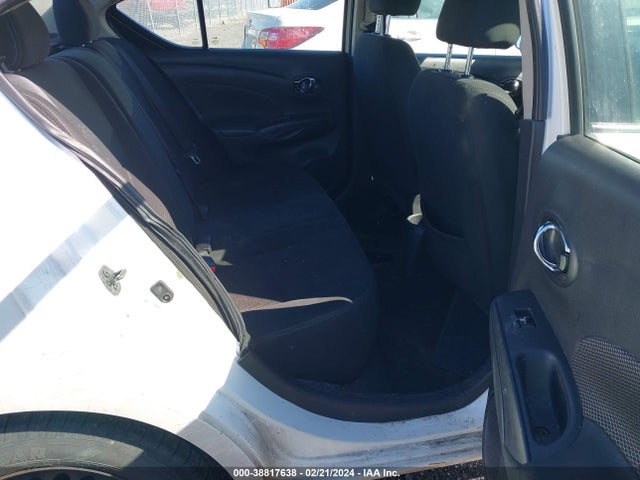 Nissan Versa 1.6 Sv 2018 3N1CN7AP1JL831324 Image 8