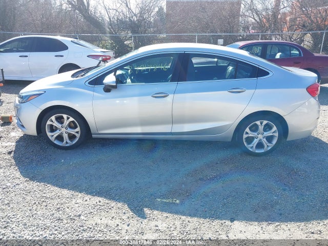 Chevrolet Cruze Premier Auto 2018 1G1BF5SMXJ7197488 Image 15