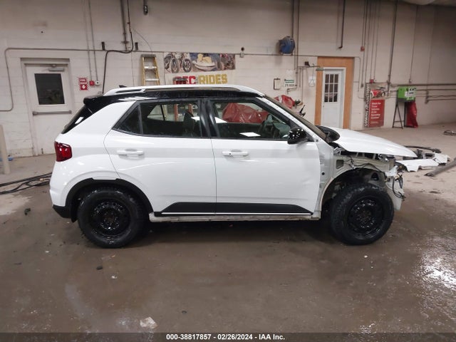 Hyundai Venue Limited 2022 KMHRC8A38NU134899 Image 14