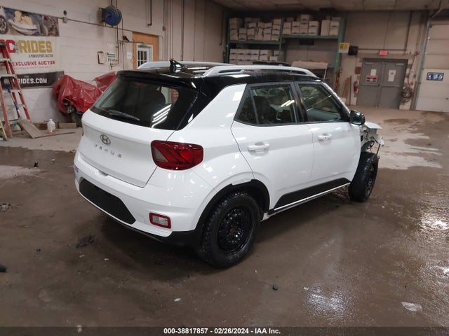 Hyundai Venue Limited 2022 KMHRC8A38NU134899 Image 4