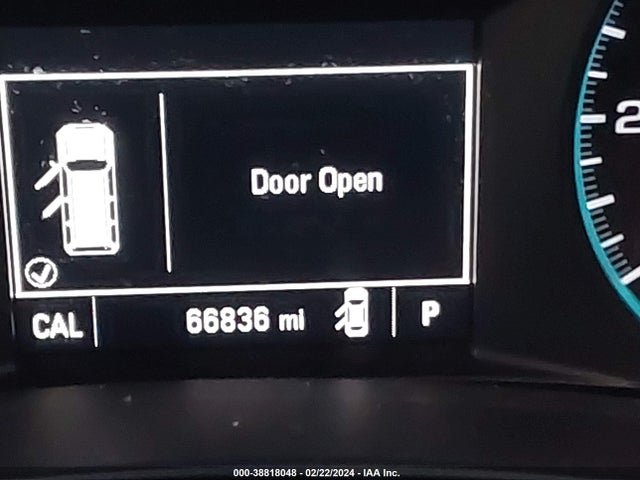 Chevrolet EQUINOX LS 2018 2GNAXREV1J6176094 Image 16