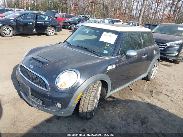 2007 MINI COOPER S WMWMF73527TL91996 Photo 1