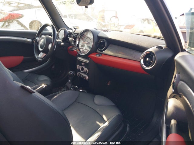2007 MINI COOPER S WMWMF73527TL91996 Photo 4