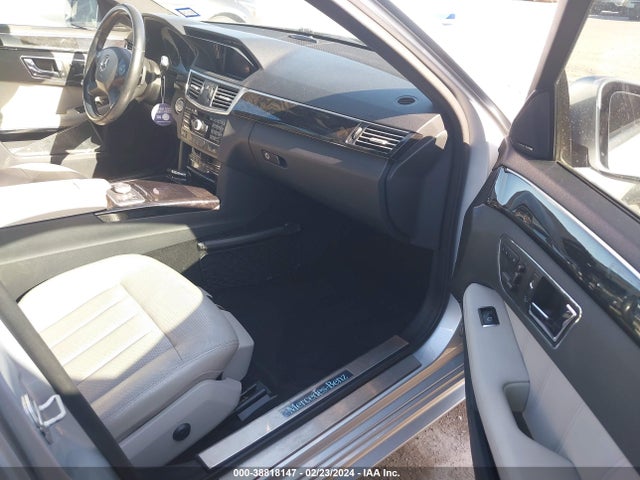 2011 MERCEDES-BENZ E 550 VIN: WDDHF7CB0BA295062